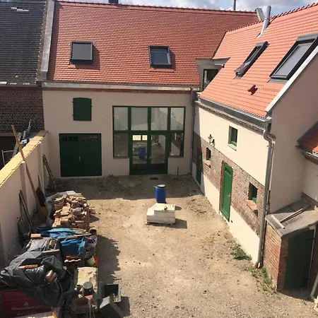 Ferienwohnung In Historischem 3-Seitenhof Leipzig Exterior photo